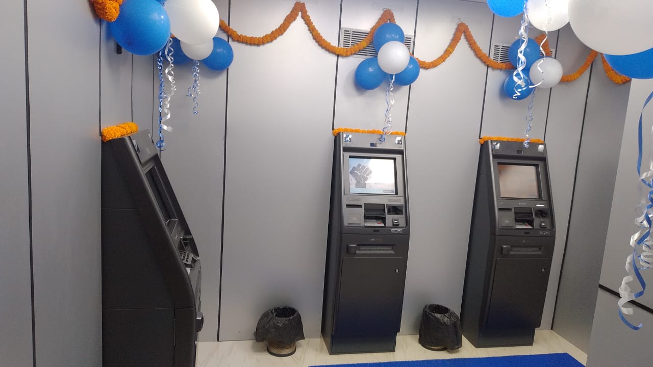 Bank Interior - HDFC